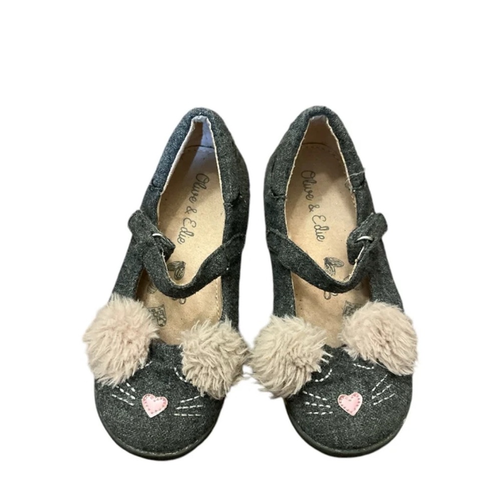 Olive & Ella Shoes Little Girls Size 9.